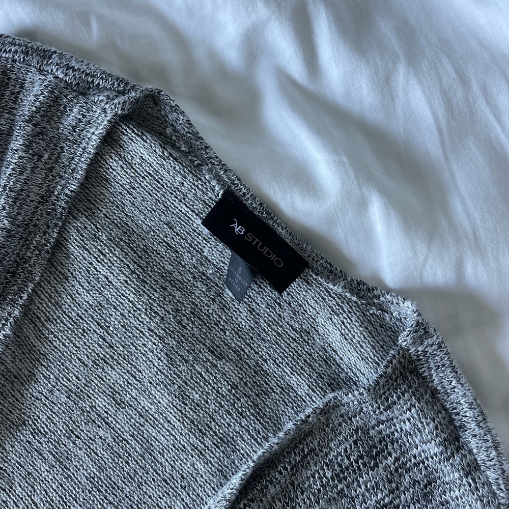 Grey Flowy Cardigan - Picture 3 of 3